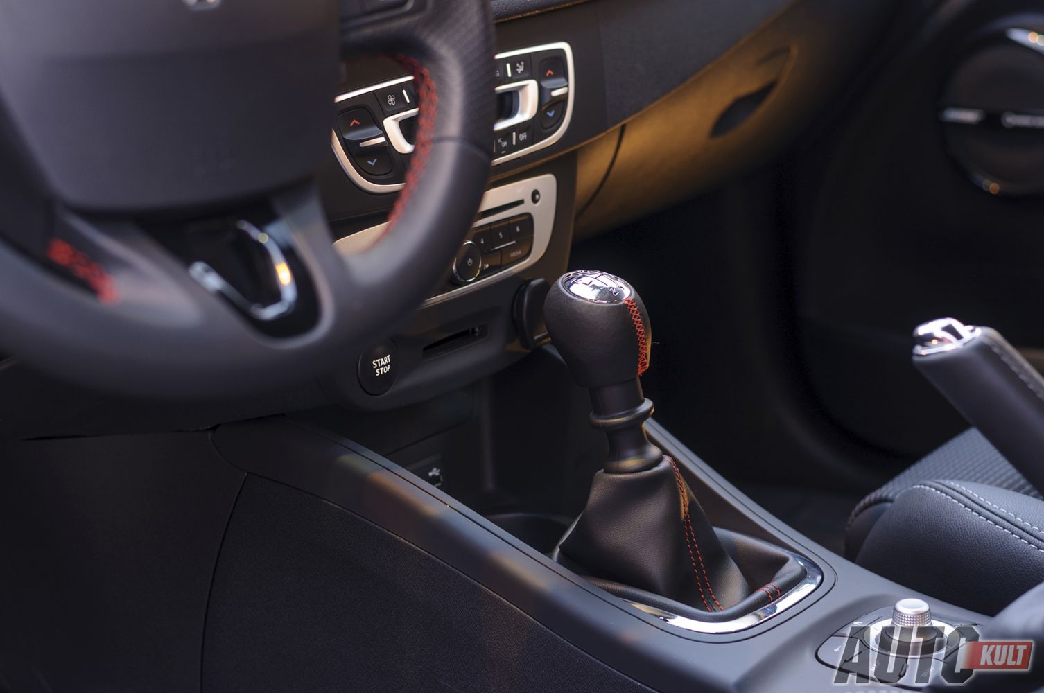 Renault Mégane GT220 - test [galeria zdjęć] 15