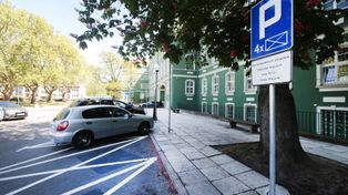 Radni stracą miejsca parkingowe? Jest rozwiązanie, które może ucieszyć kierowców