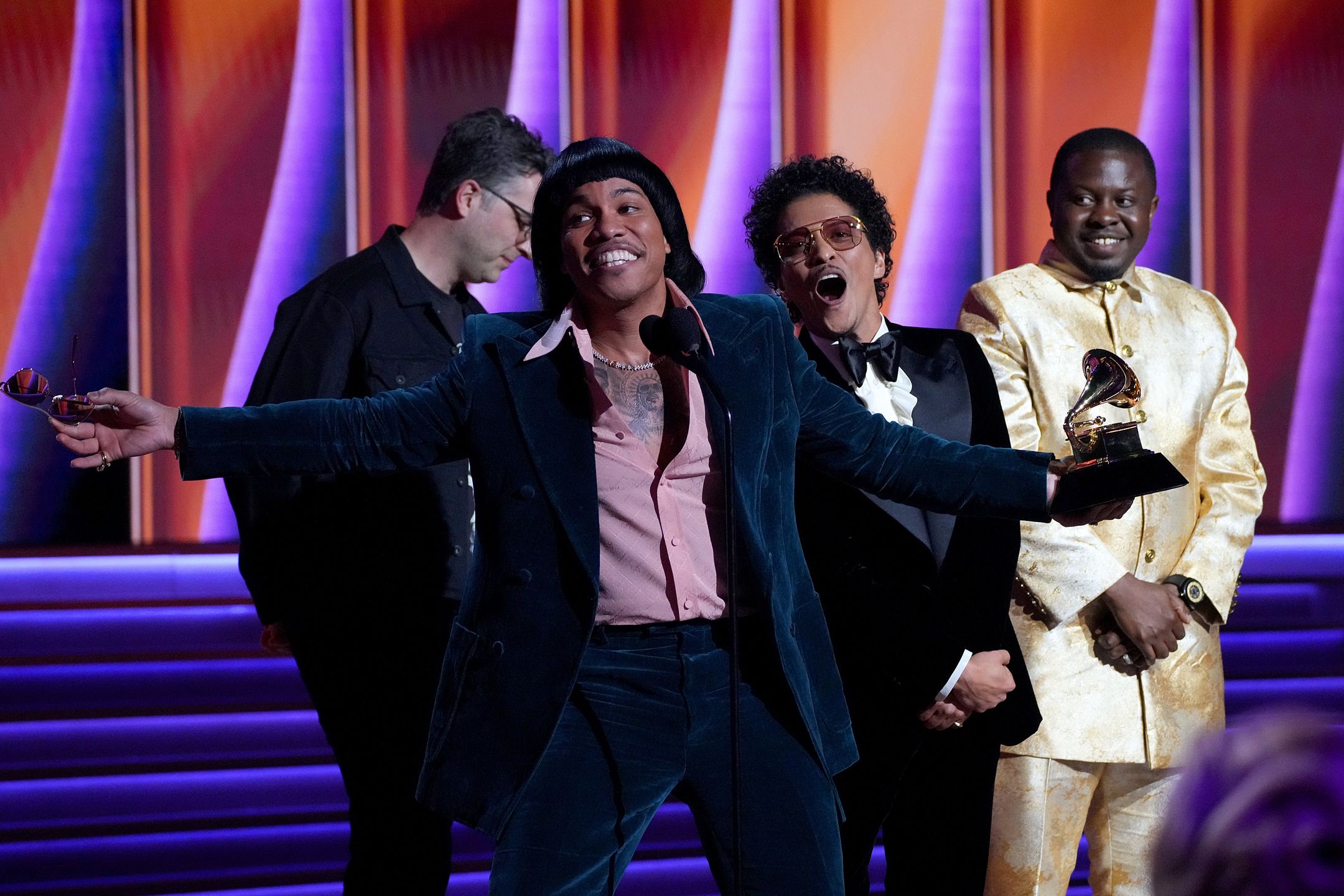 Grammy 2022 rozdane! Kto wygrał? (nz. Silk Sonic) 