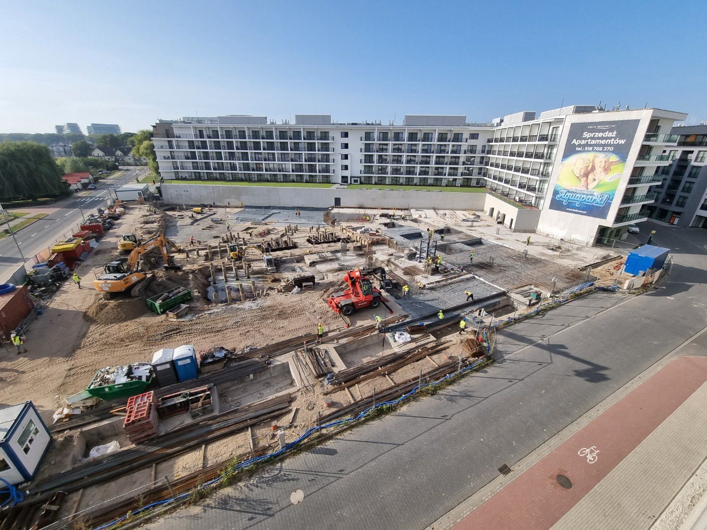 Prace przy budowie aquaparku w Międzyzdrojach idą zgodnie z planem