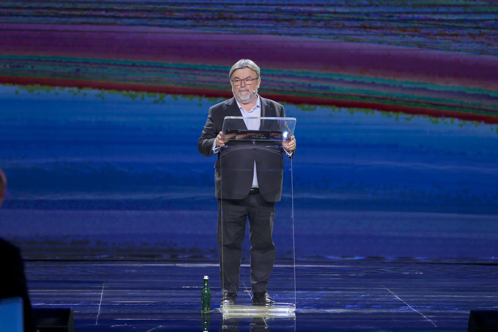 Na zdjęciu Edward Miszczak na scenie