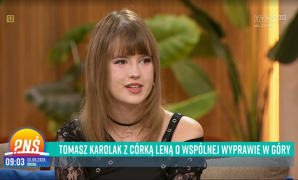 Tomasz Karolak na kanapie "PnŚ" z dorosłą córką