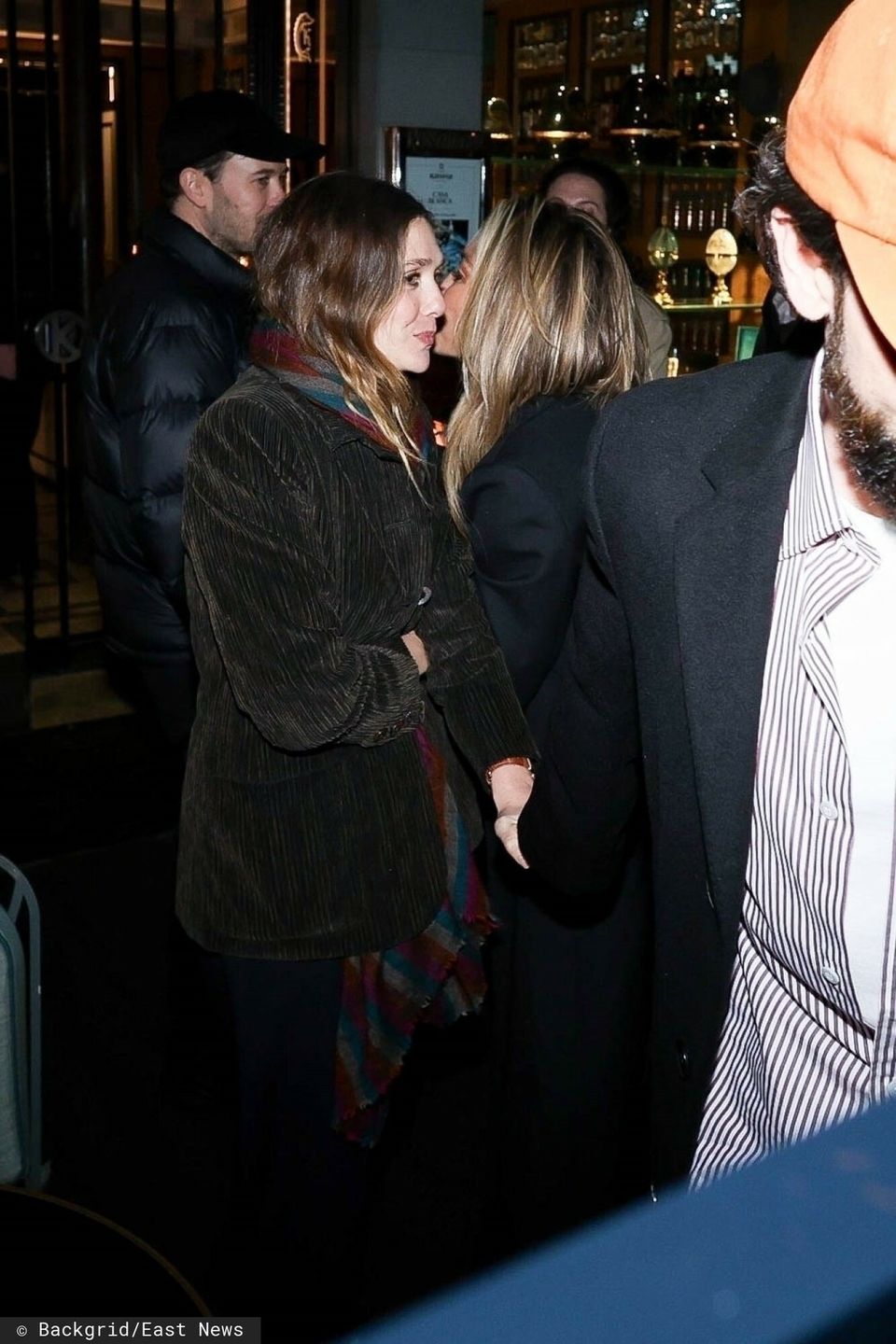 Siostry Olsen "przyłapane" wieczorem w Paryżu