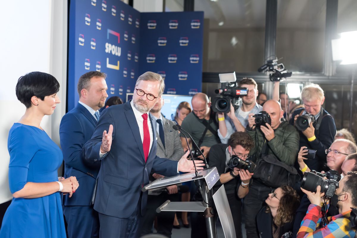 Wybory w Czechach. Wiceszef polskiego MSZ o chęci współpracy ze zwycięską koalicją 