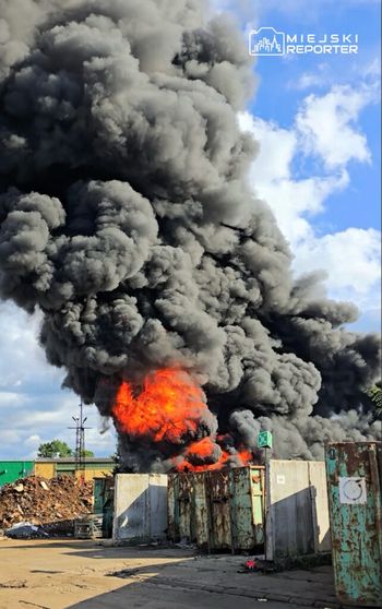 Szczecin: Płonie zakład wulkanizacji. Nad miastem panuje duże zadymienie