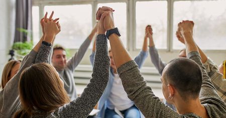 Terapia uzależnień - na czym polega i jakie uzależnienia leczy?