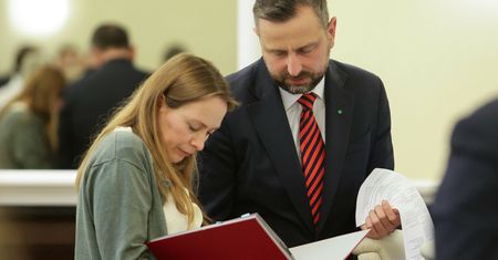Nowy fundusz na cele obronne budzi emocje w rządzie. Dwa resorty chętne do kierowania