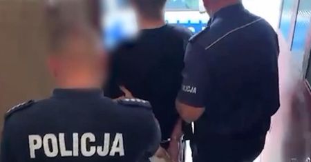 Pasłęk: 17-letni nożownik zaatakował w parku. Ranił dwóch nastolatków