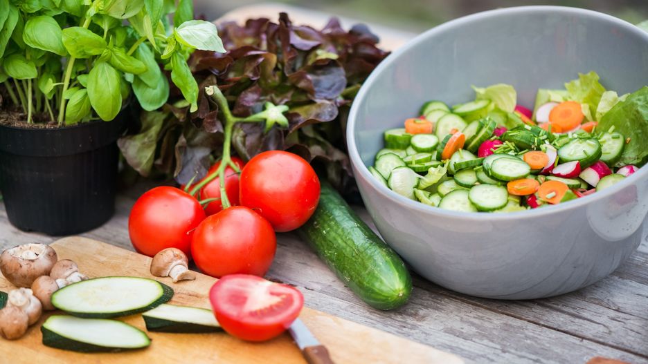 Jaką sałatkę podać do dań z grilla