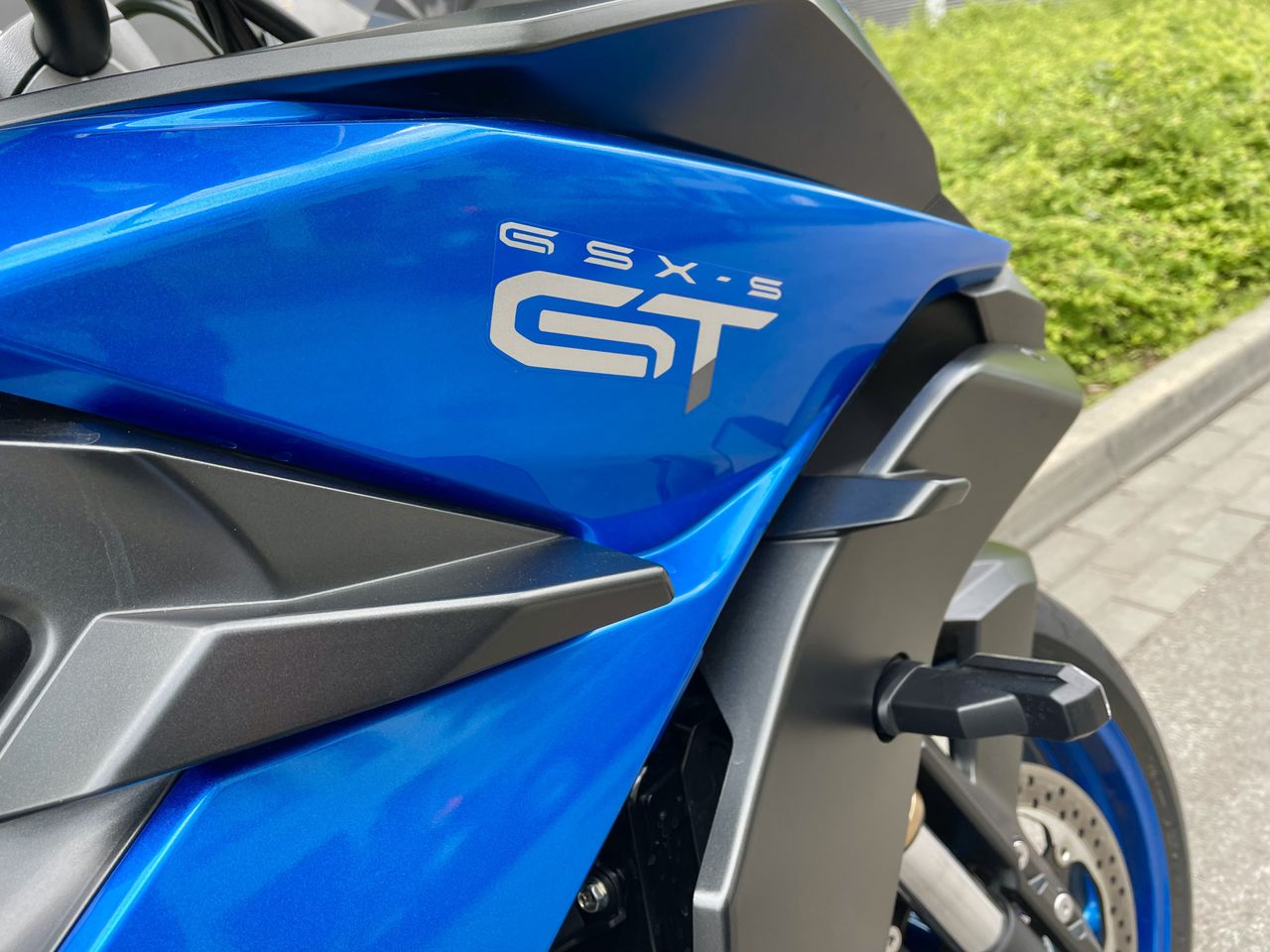 Suzuki GSX-S1000GT