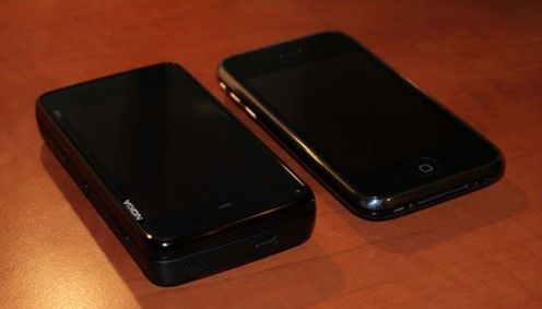 Nokia N900 iPhone 3GS