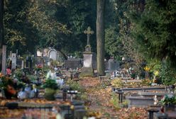 Zdewastowano nagrobek ofiary katastrofy smoleńskiej. "Haniebny czyn"