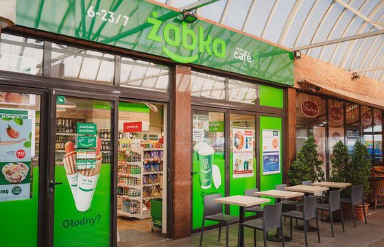 Żabka wprowadzi wegetariańskie hotdogi