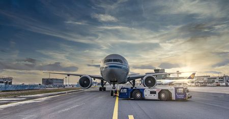 Koronawirus. Samolot z Krakowa do Dubaju nie wystartował. Pasażerowie w trudnej sytuacji