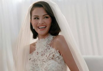Selena Gomez miała drugą suknię ślubną. Główną rolę zagrały prześwity
