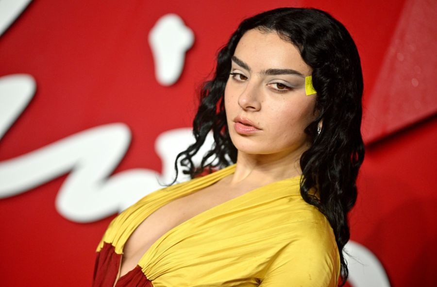 Charli XCX dzieli się marketingowymi pomysłami 