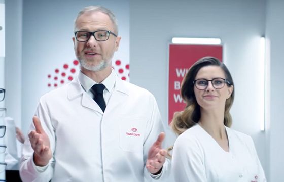Vision Express reklamuje „wielkie badanie wzroku” (wideo)