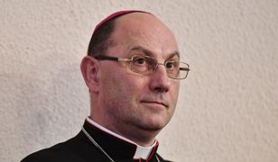 Strajk kobiet. Prymas Polski abp Wojciech Polak apeluje o nieodpowiadanie agresją