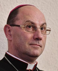 Strajk kobiet. Prymas Polski abp Wojciech Polak apeluje o nieodpowiadanie agresją