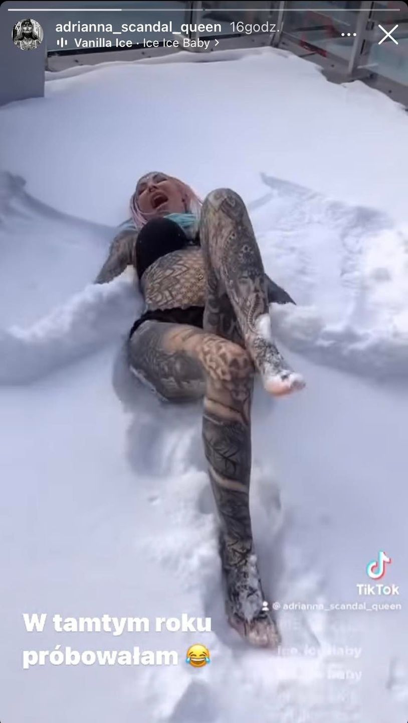 Adrianna Eisenbach z "Królowych życia" biega po śniegu w SAMYM BIKINI (ZDJĘCIA)