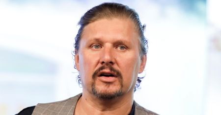 Pracownicy oskarżają Andrzeja Nejmana o upijanie się w pracy i obrażanie ludzi. Dyrektor Teatru Kwadrat się tłumaczy