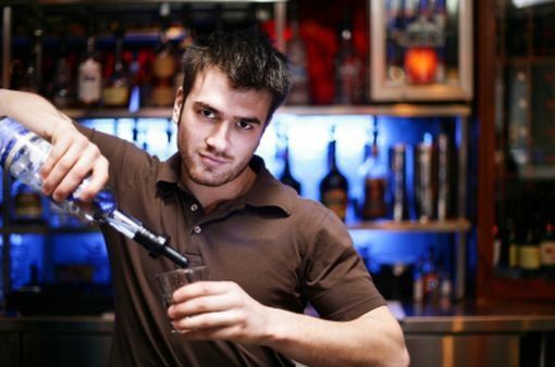 Jaka jest różnica między kacem a zatruciem alkoholowym?