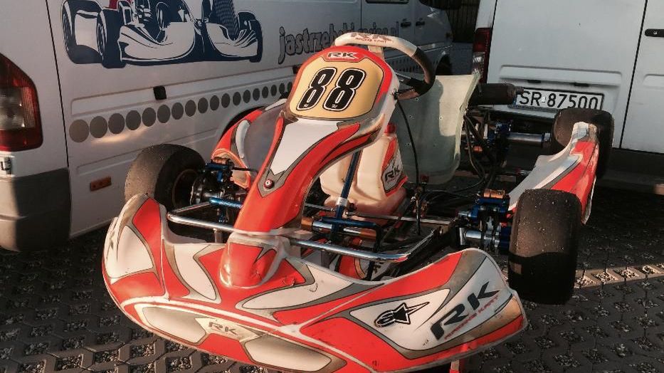 Kilka lat temu na rynku pojawiła się krótka seria produkcyjna gokartów firmowanych przez Roberta Kubicę