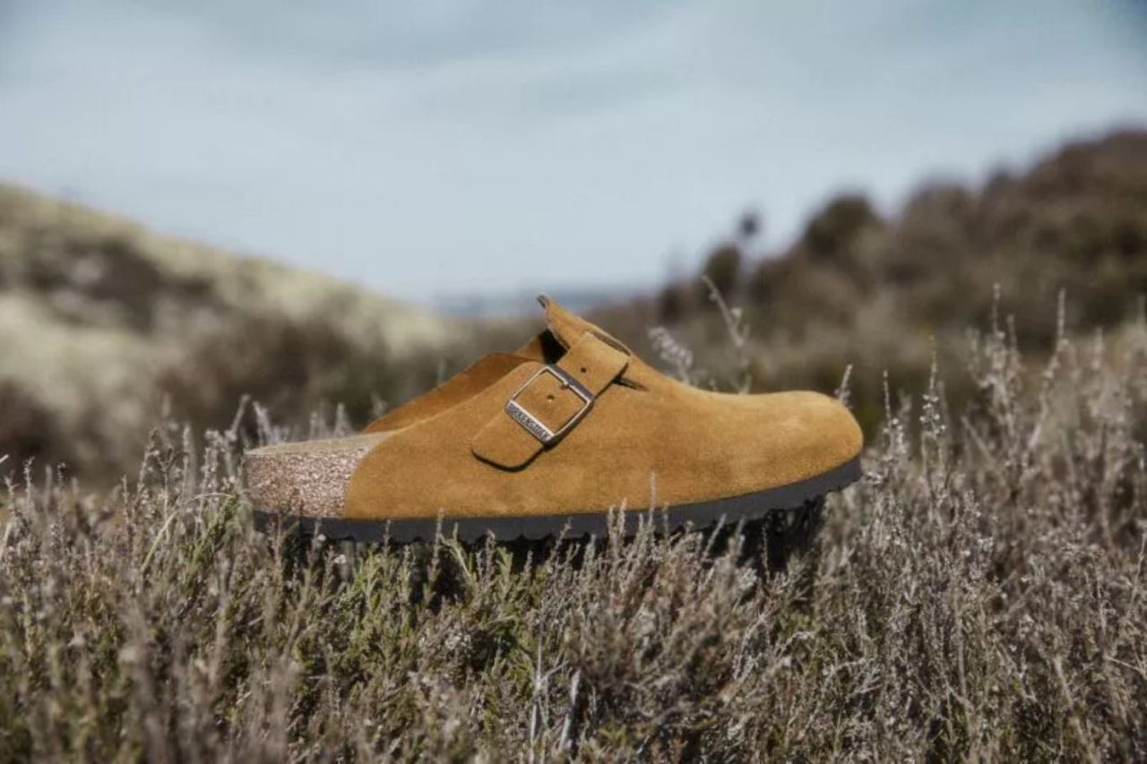 Birkenstock udowadnia, że ich obuwie nie ma terminu ważności – poznaj ponadczasowe modele idealne na każdą pogodę