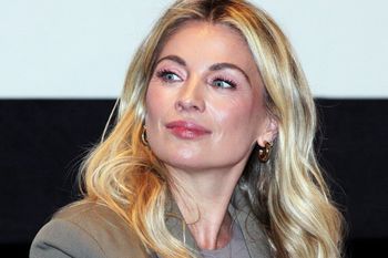 Urodziła się w Krakowie. Robi karierę aktorską w Meksyku