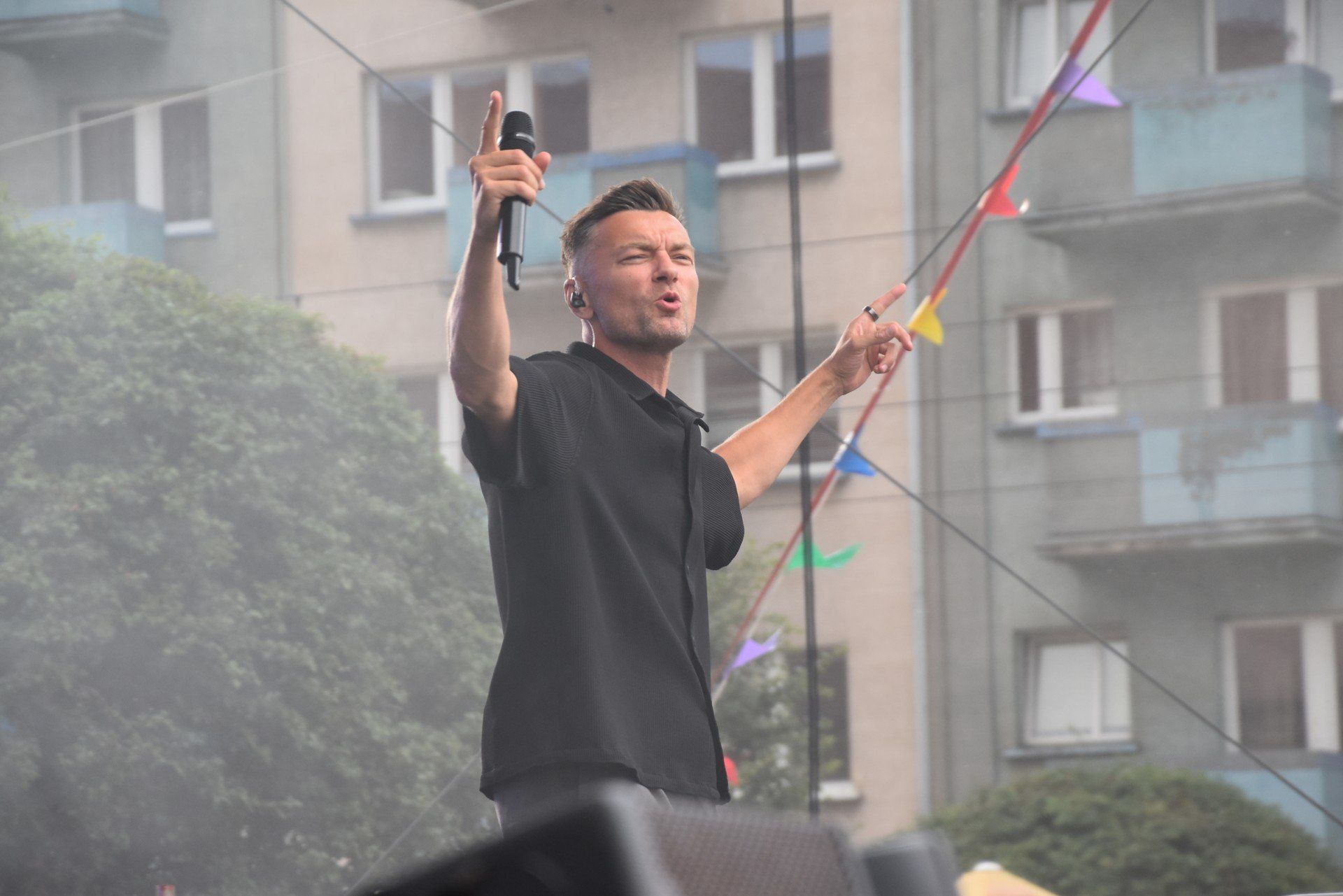 Drugiego dnia Urodzin Miasta wystąpili: Liber, Red Lips i Sarsa.