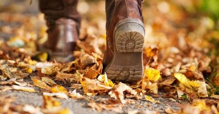 Jak dbać o buty jesienią i zimą? Domowe sposoby