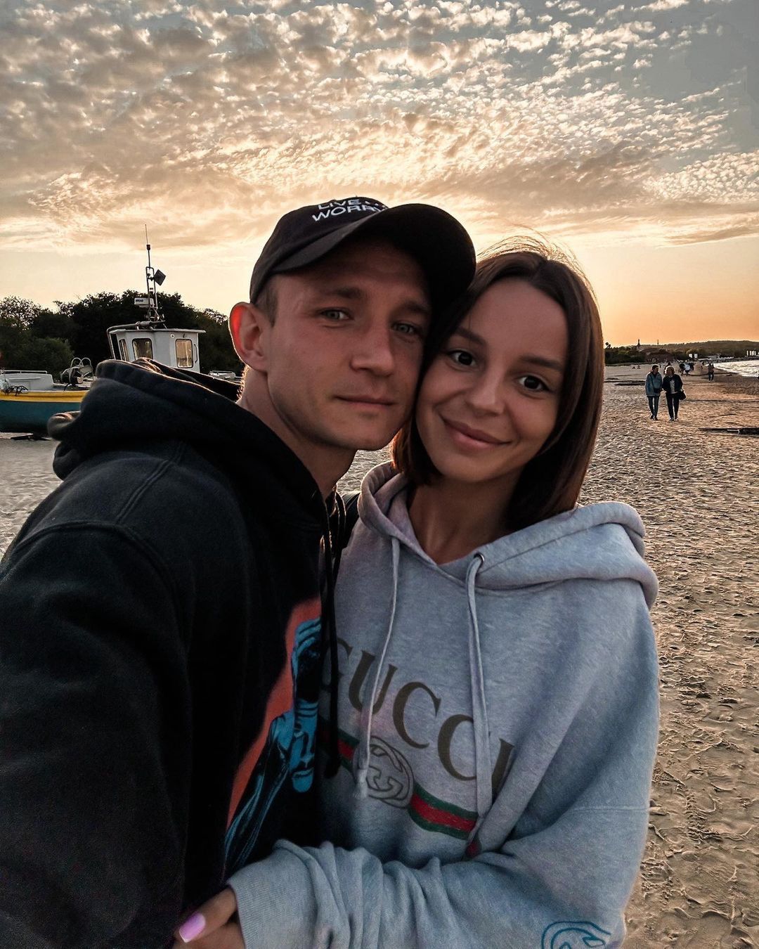 Paulina Rzeźniczak świętuje drugą rocznicę POZNANIA Jakuba