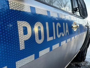 Wyprzedził policjantów mimo zakazu, bo stwierdził, że „zamulali”
