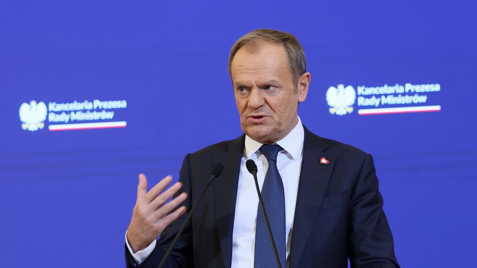 Warszawa, 27.12.2023. Premier Donald Tusk podczas konferencji prasowej po posiedzeniu rządu, 27 bm. w KPRM w Warszawie. (sko) PAP/Leszek Szymański