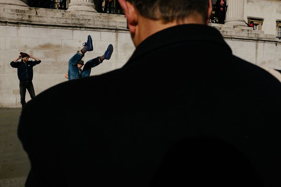 Fotografia uliczna w czasach propagandy. Jak się do niej zabrać? [poradnik] 7