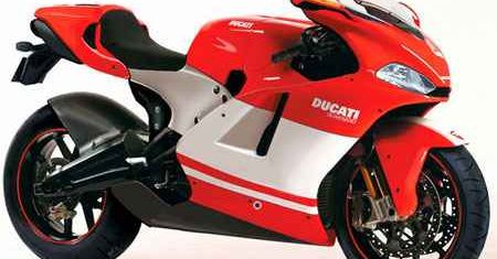 Ducati Desmosedici RR vs Ferrari 430 Scuderia