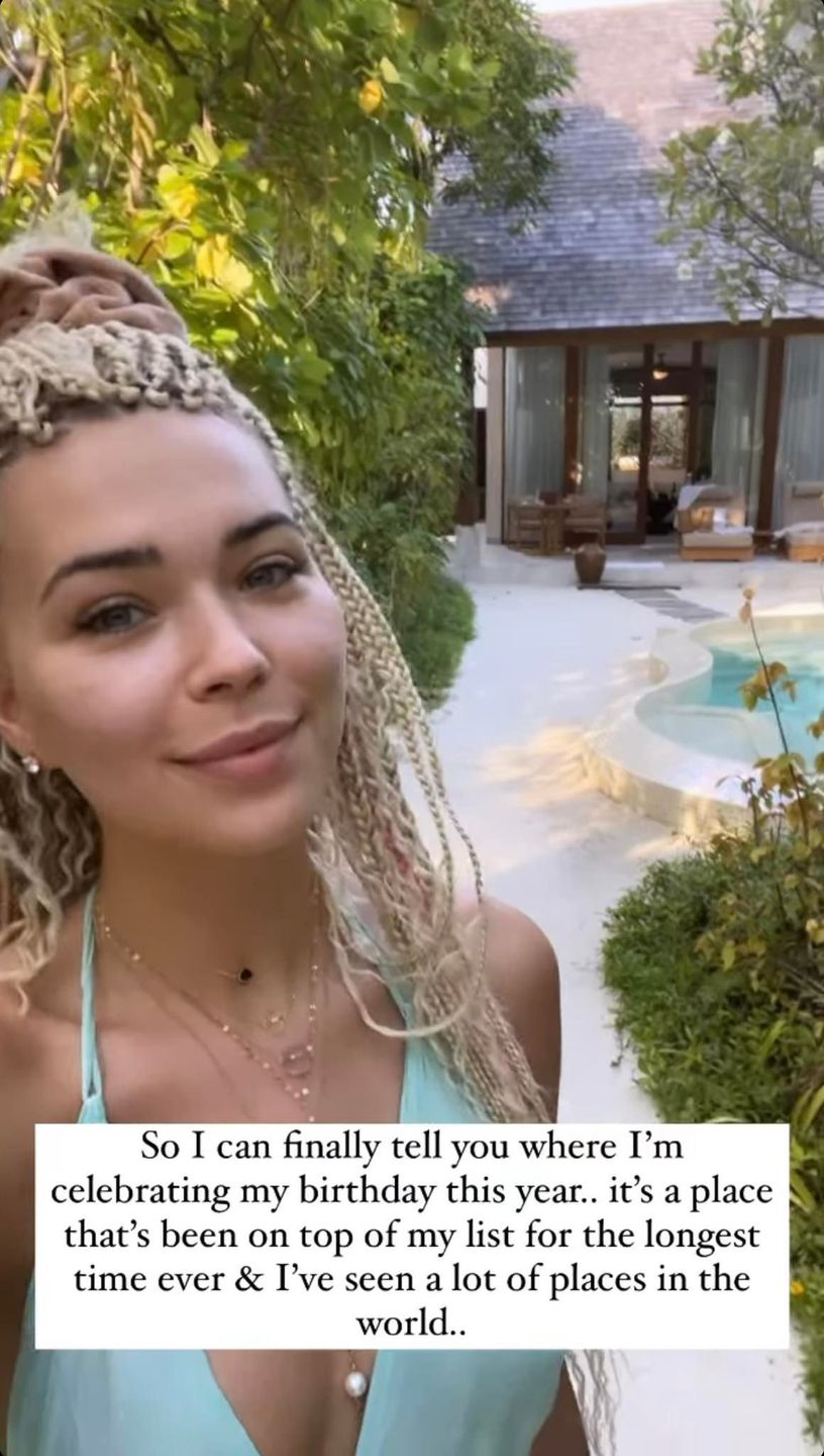 Sandra Kubicka "oprowadza" po malediwskiej willi, do której zabrał ją Baron