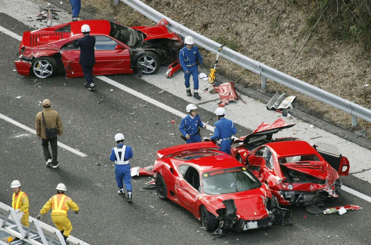 10 sposobów, jak zniszczyć sportowe auto