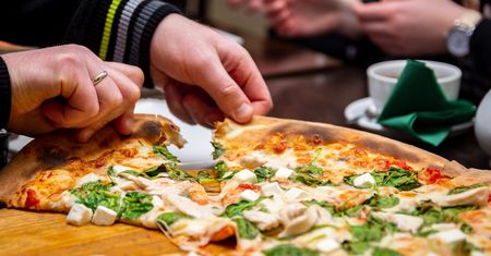 Powiedz mi, jak jesz pizzę, a ja powiem ci, jakim jesteś człowiekiem
