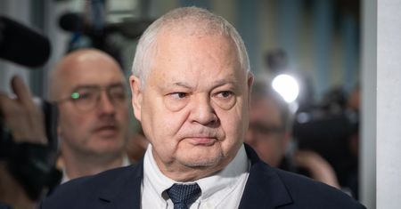 Policja przed siedzibą i zalany gabinet Pawła Muchy. Ujawniamy nowe kulisy konfliktu w zarządzie NBP