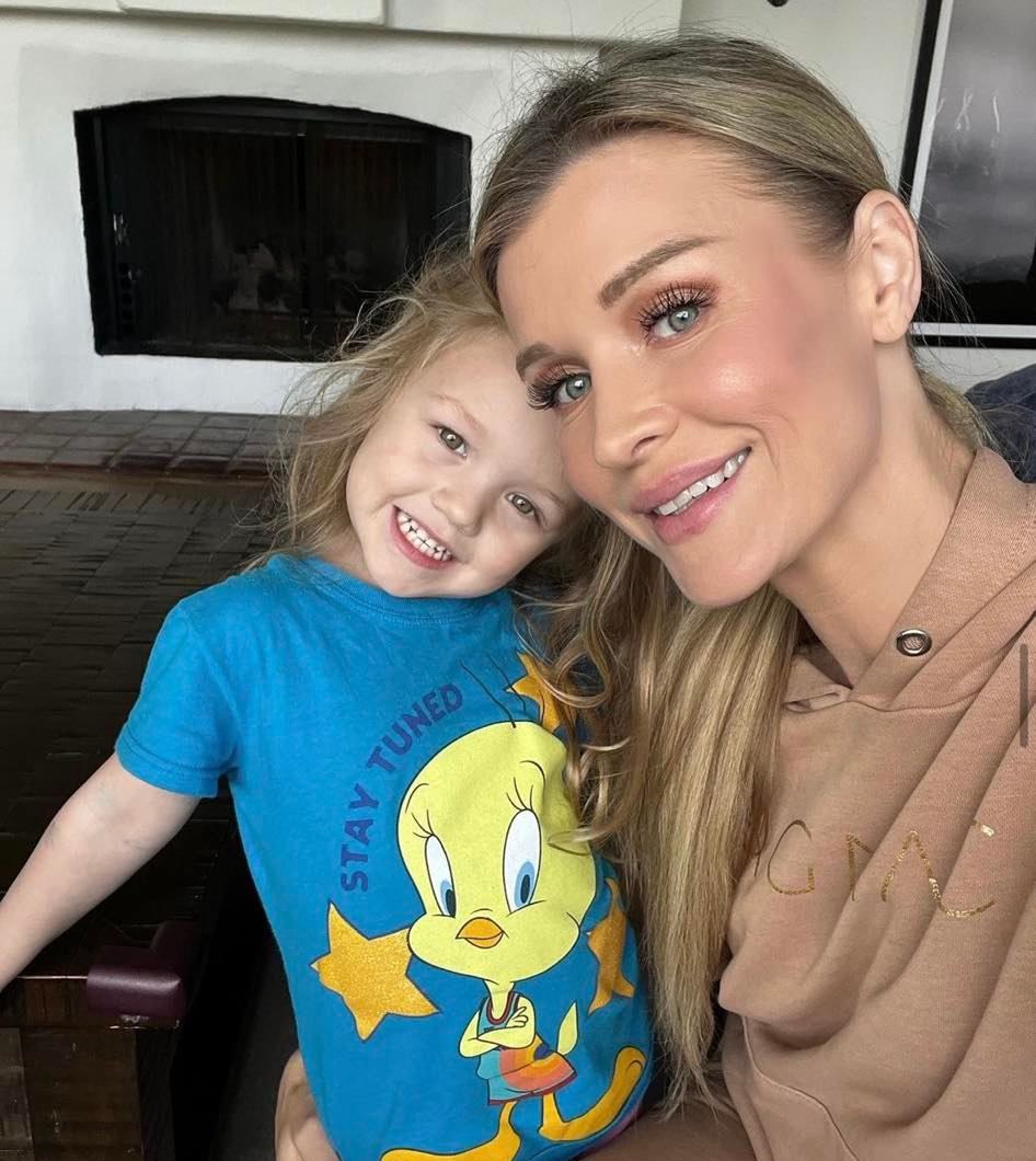 Joanna Krupa z rodziną
