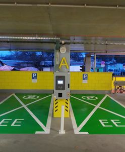 Warszawa. Nowe punkty ładowania pojazdów elektrycznych na parkingach P+R