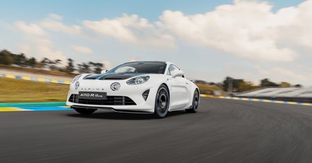 Nowa edycja Alpine A110. Tym razem składa hołd 24h Le Mans