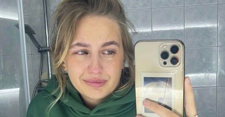 Magda Bereda wrzuciła ZAPŁAKANE SELFIE z łazienki: "Czasem życie po prostu nie pozwala na uśmiech" (FOTO)