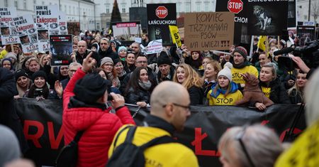 Nawrocki zawetował ustawę. W ramach protestu wyszli na ulice