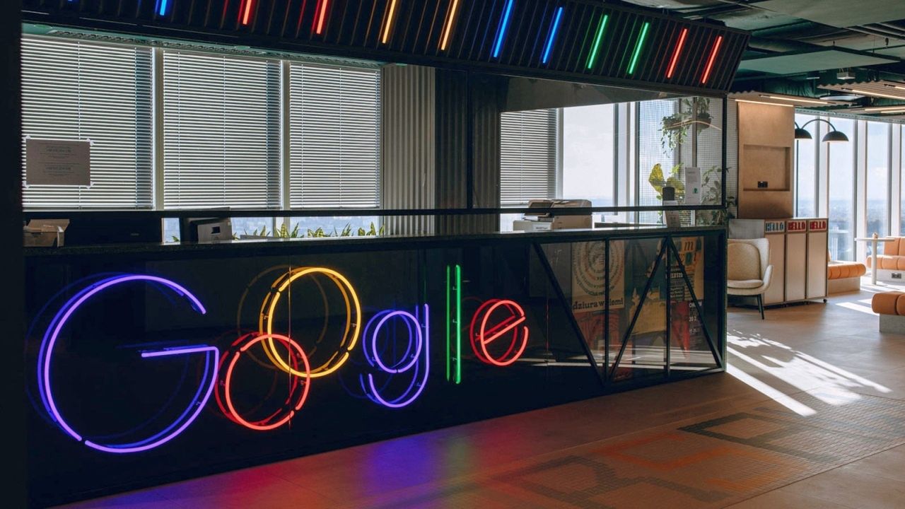 Google szuka szefa w Polsce. Sprawdziliśmy, czego oczekuje firma