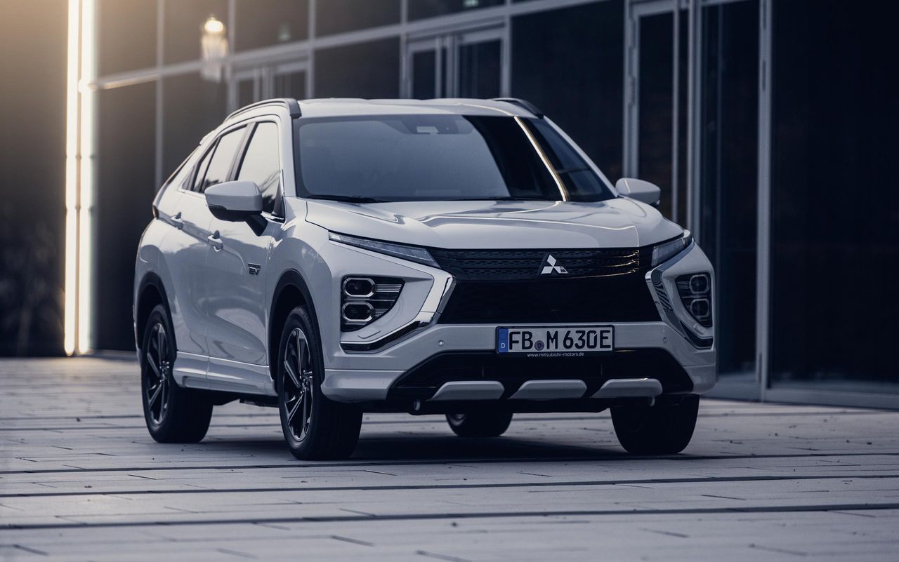 Odświeżone Mitsubishi Eclipse Cross niebawem w Polsce. Zaskakuje przede wszystkim napędem