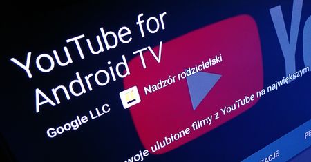 YouTube w telewizorach z nowymi reklamami na pół ekranu. Już trafiają do aplikacji