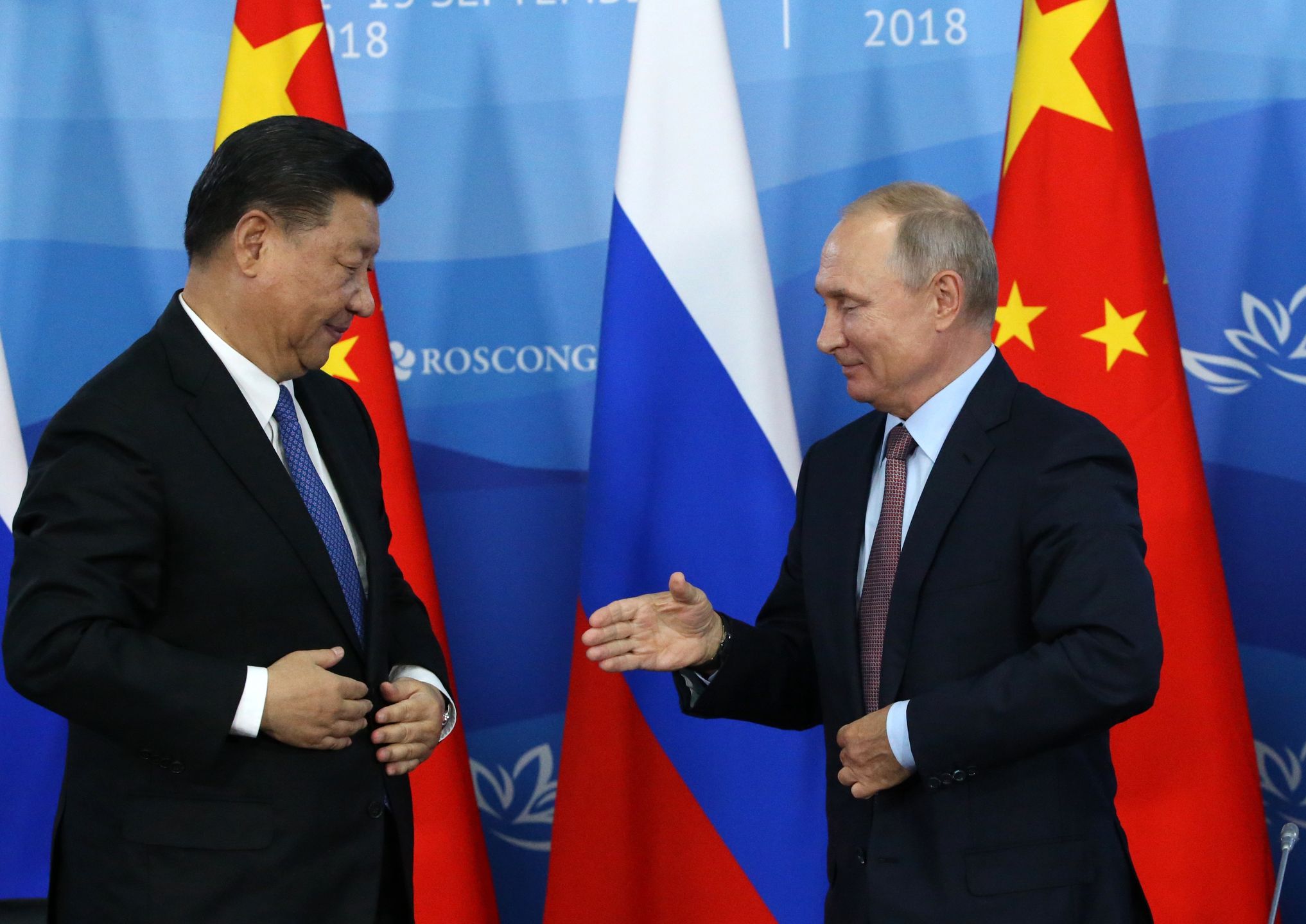 Przywódca ChRL Xi Jinping i prezydent Rosji Władimir Putin