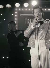 Harry Styles wytańczył nam dobry rok w najnowszym teledysku